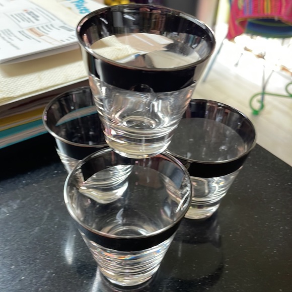 Double Band Shot Glasses. - Picture 3 of 3